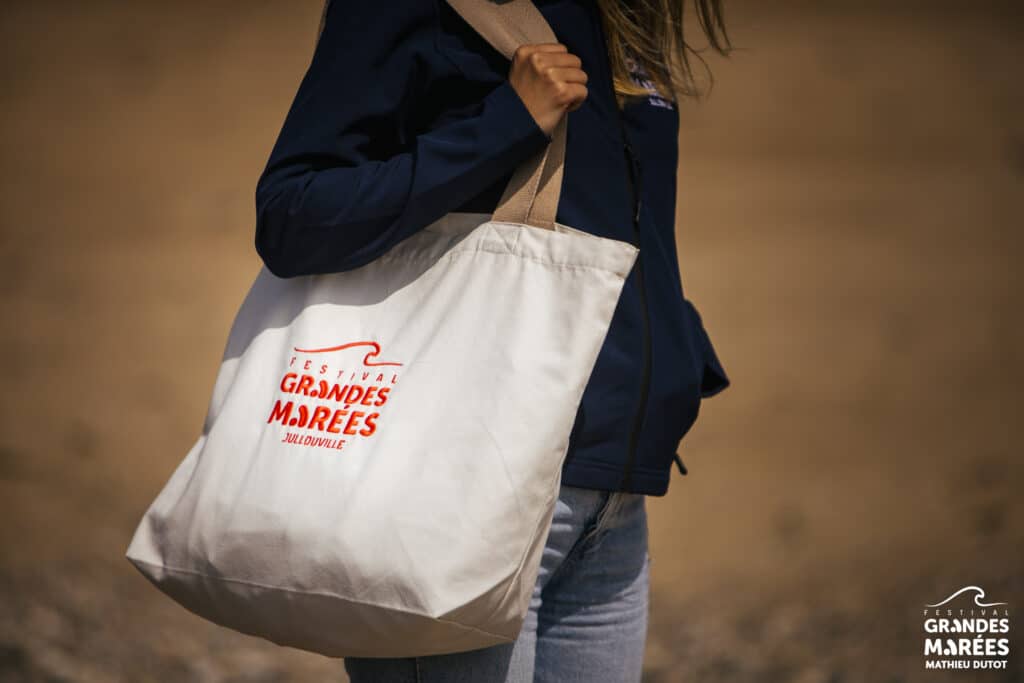 Sac boutique collection 2025 - @Mathieu Dutot