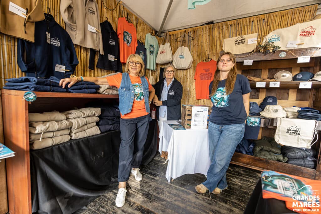 Equipe bénévoles Boutique 2025 - @Cyril Romuald